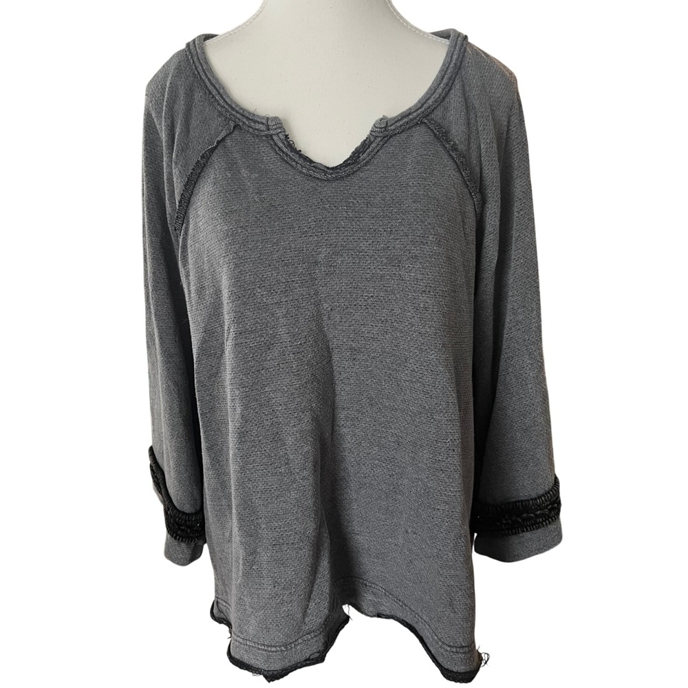 Free People Charcoal Gray Oversized Bell Crochet Notched V-Neck Top Medium‎